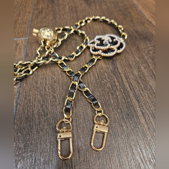 NEW Adjustable Crossbody Chain Strap with Floral Accent - Picture 6 of 8